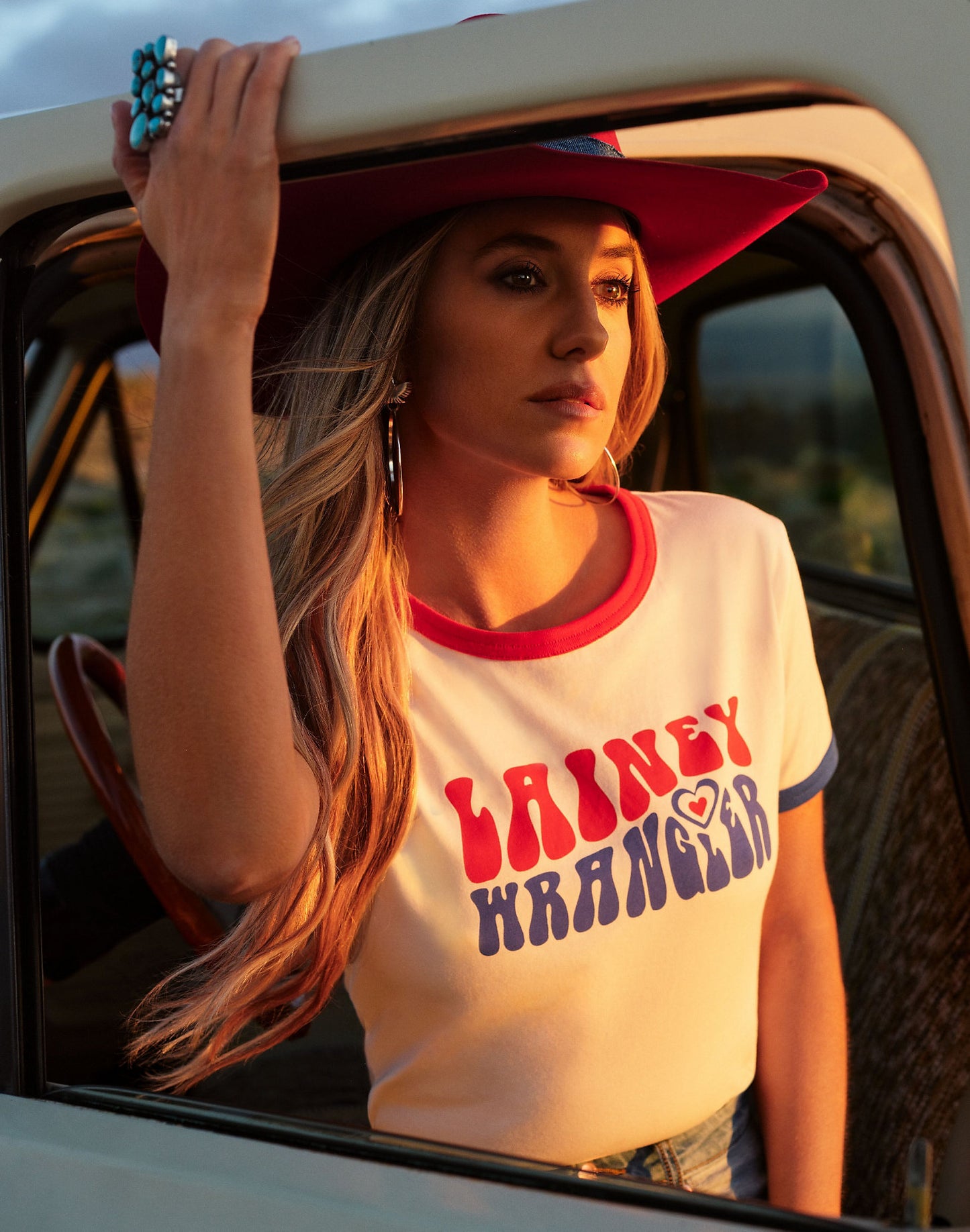 Wrangler Lainey Wilson SLIM RINGER T- skjorte