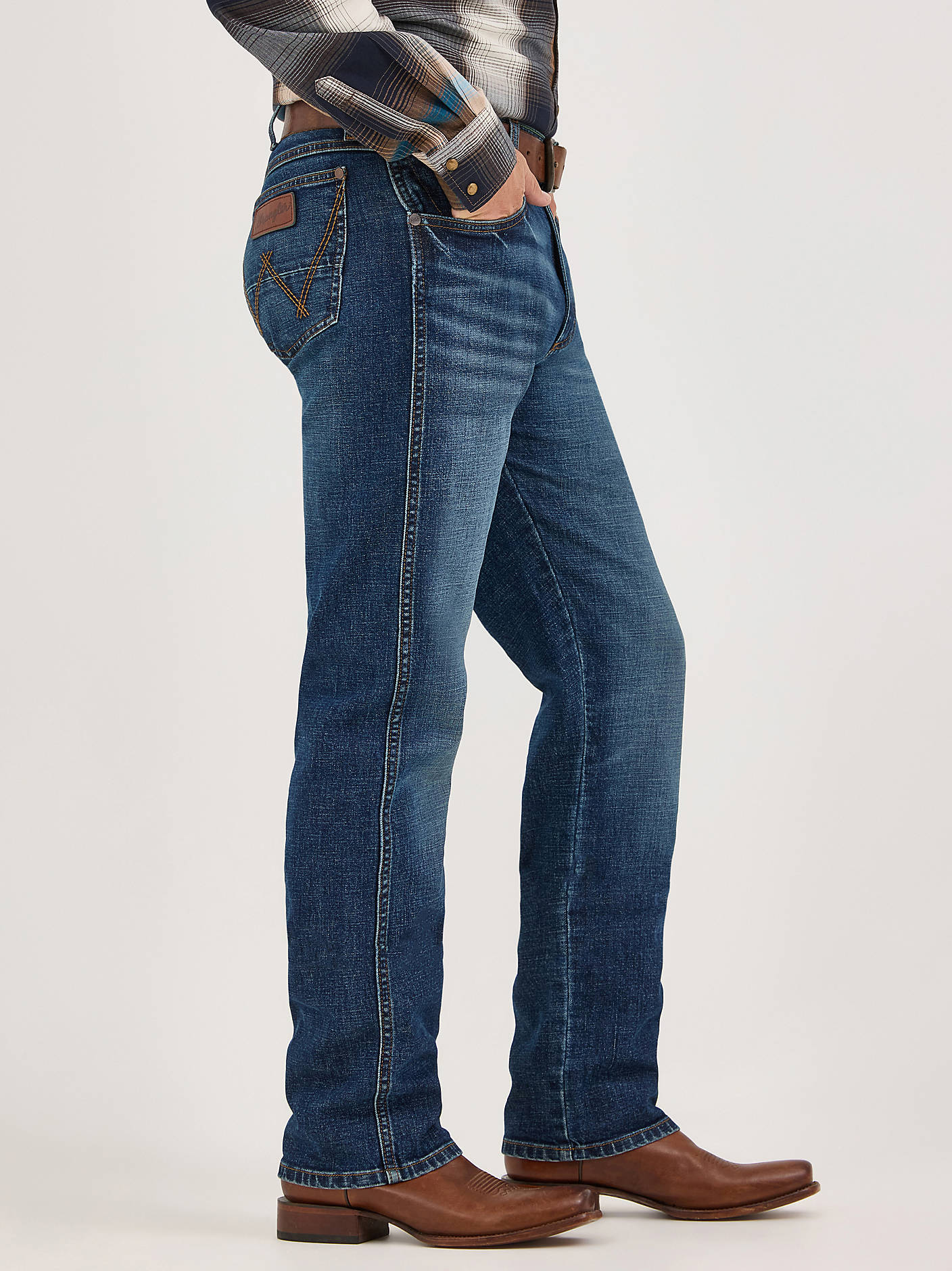 Men's Wrangler Retro Slim Fit Straight Leg Jeans