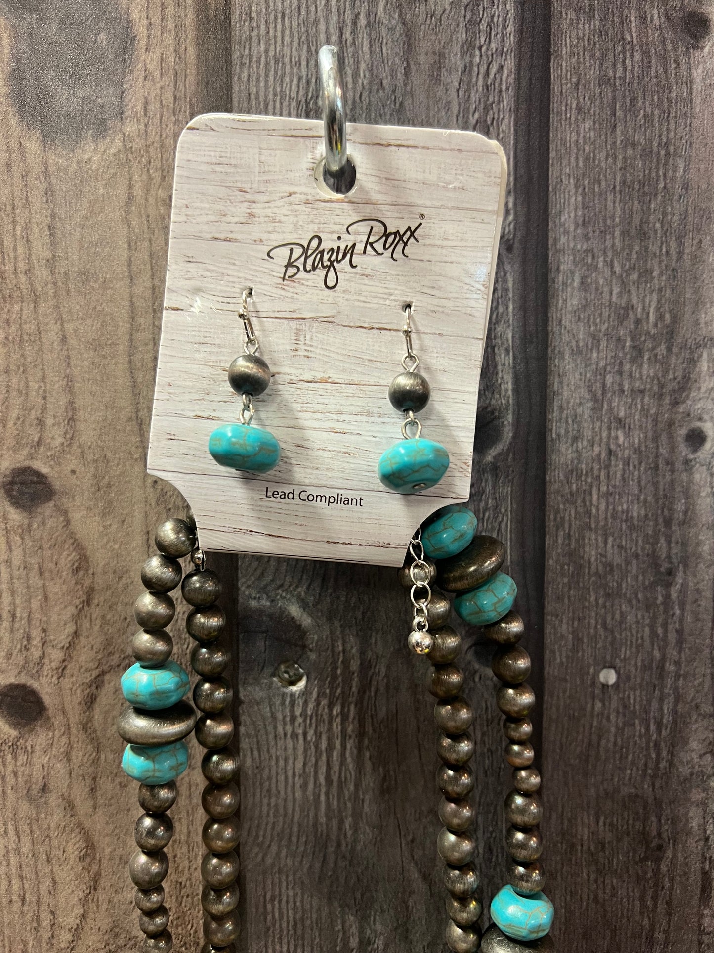 Neckles With Stones And Turquoise