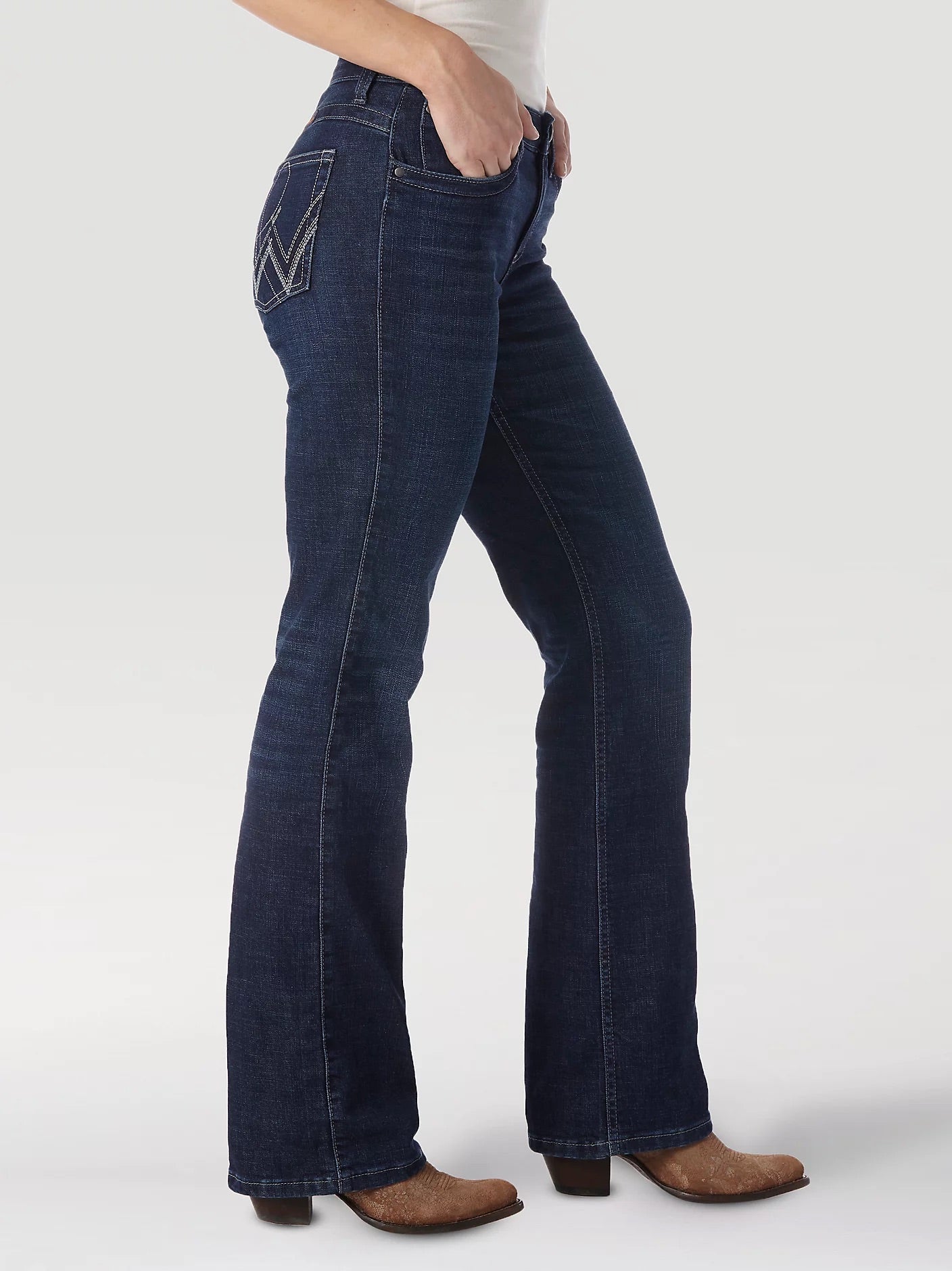 Wrangler Q- Baby Ultimate Riding Jeans BOOT SCOOTIN