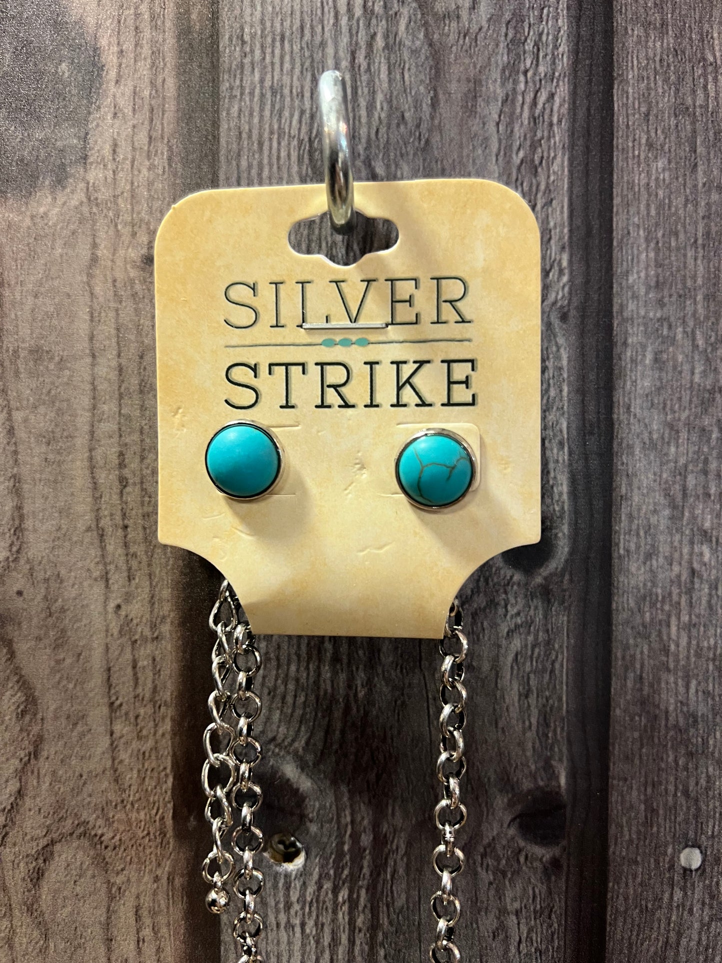 Neckles With White And Turquoise