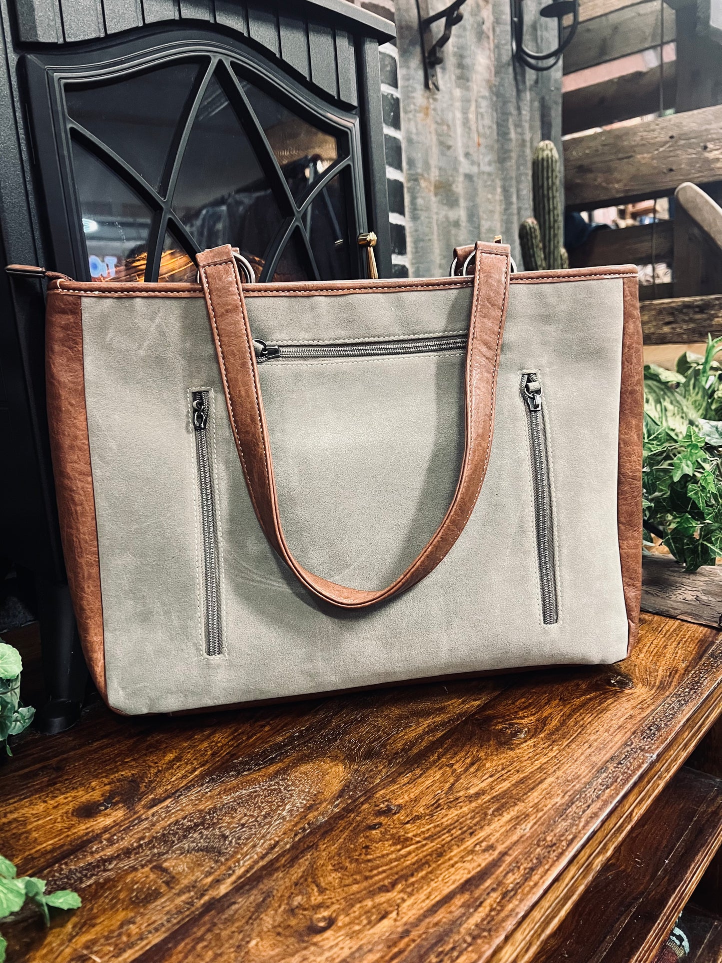 Angel Ranch Celica Shouldet Bag