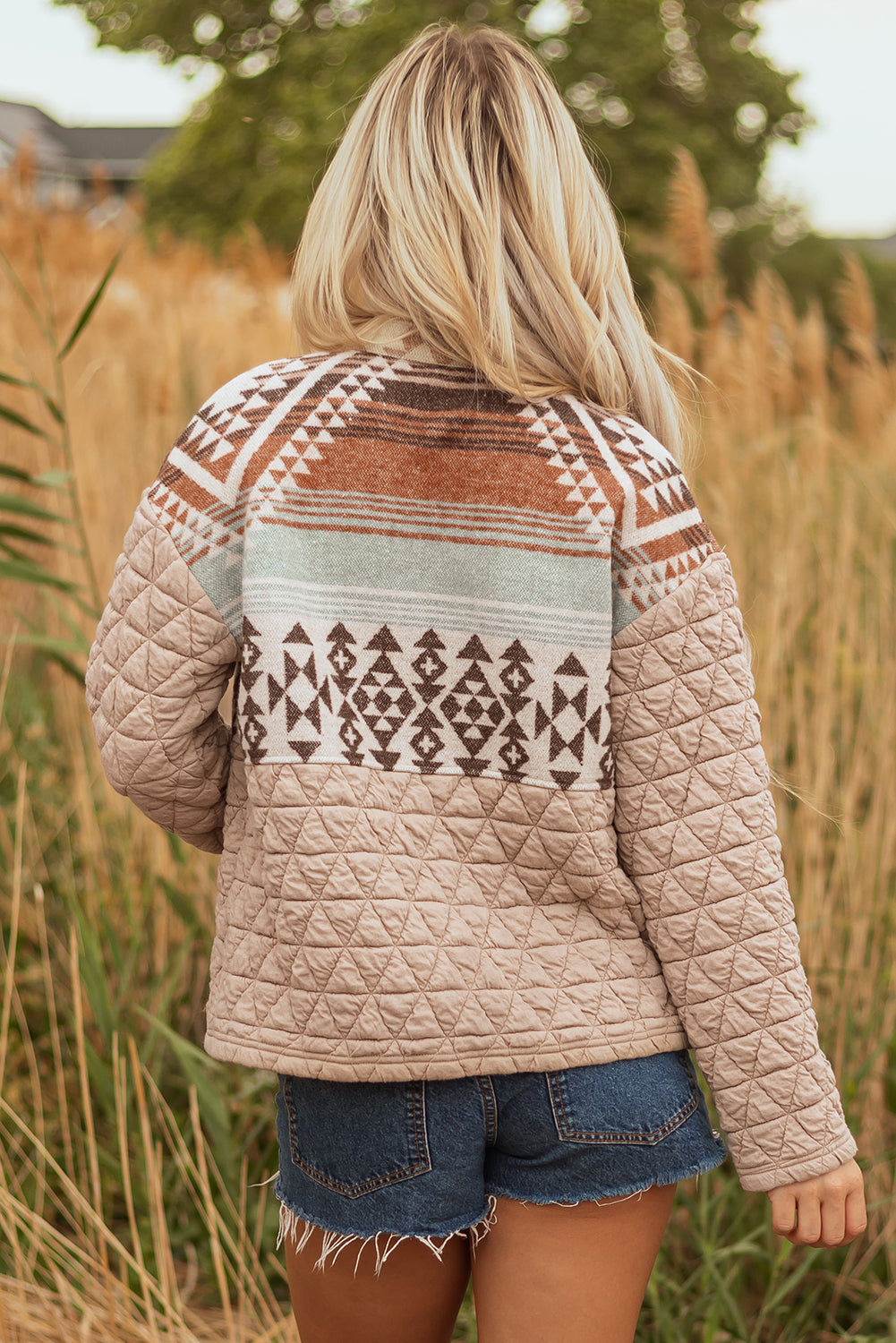 Beige Quilted Aztec Jakke