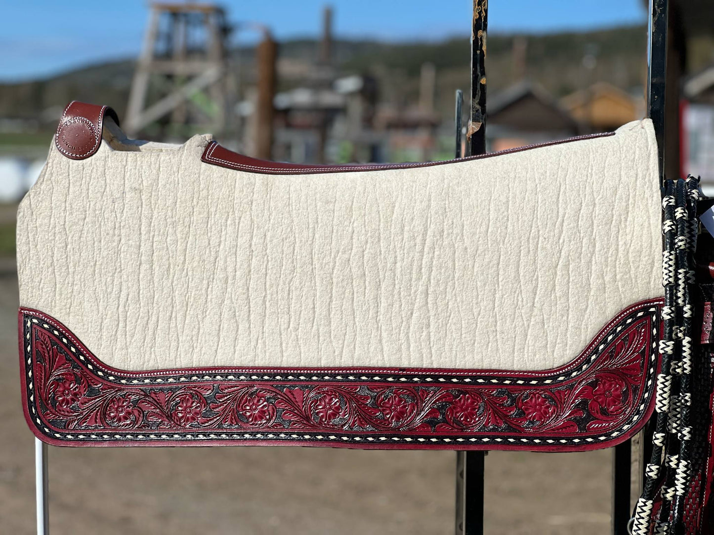 1" Buckstitched Wool Pad